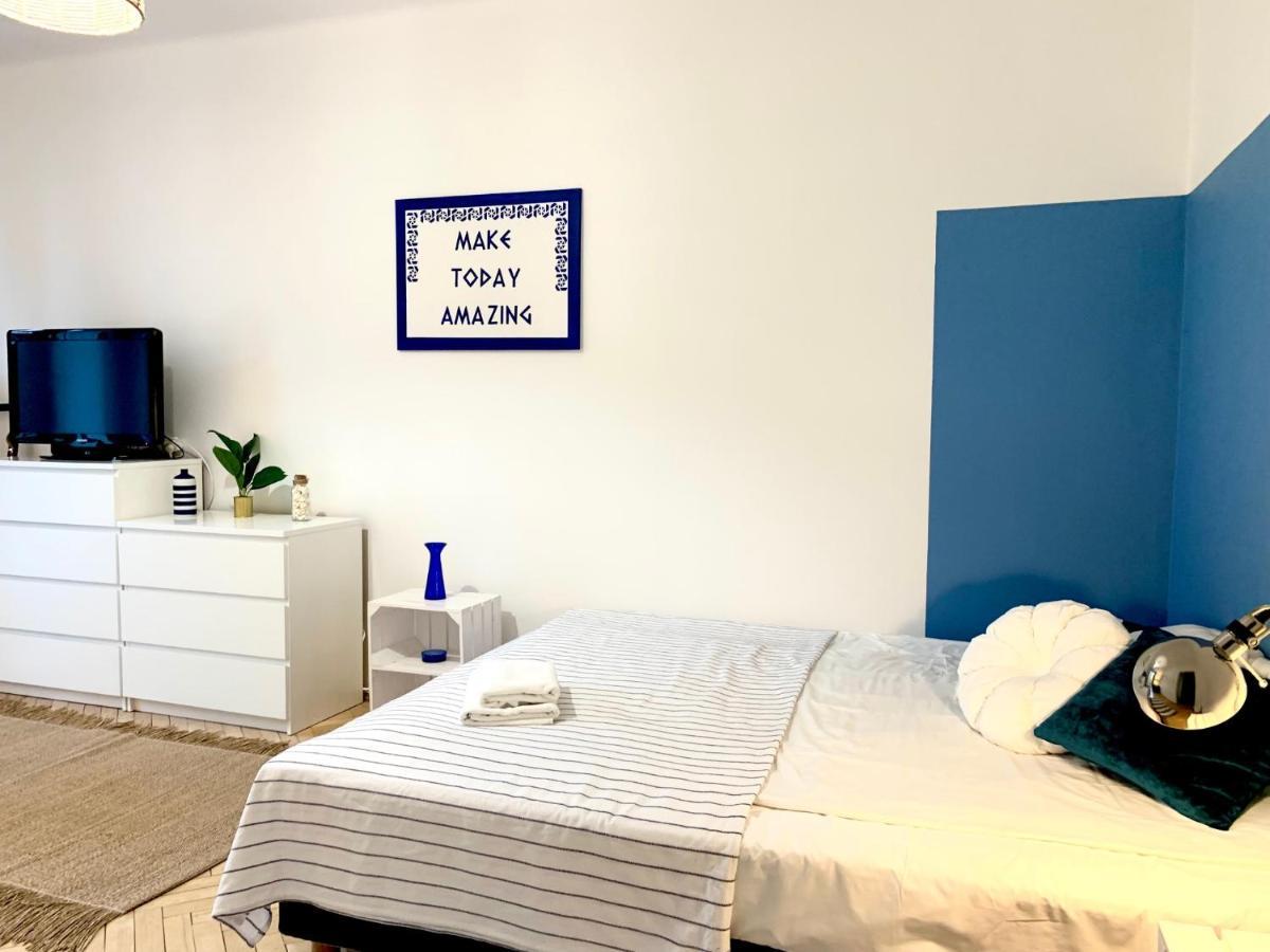 Kalimera - Greek Life Apartment Варшава Екстериор снимка